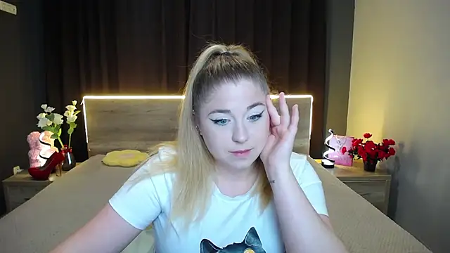 Snapshot of JessikaDaniel chatting on 12/02/25, 07:36 JessikaDaniel online show from 12/02/25, 07:36