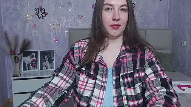 Snapshot of KaleyReed chatting on 03/11/25, 03:48 KaleyReed online show from 03/11/25, 03:48