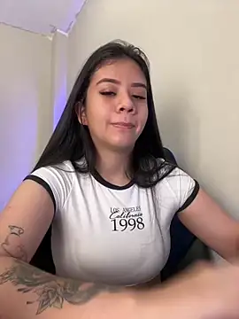 Snapshot of Alhanna_ chatting on 03/13/25, 09:16 Alhanna online show from 03/13/25, 09:16