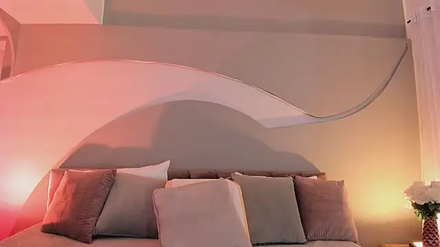 Nicolle W online show from 10/29/25, 11:56