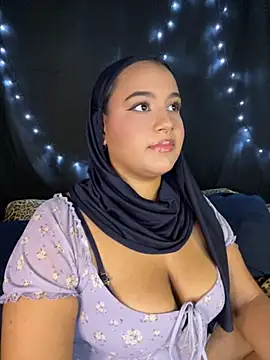 Maryam yamal online show from 11/07/25, 08:42