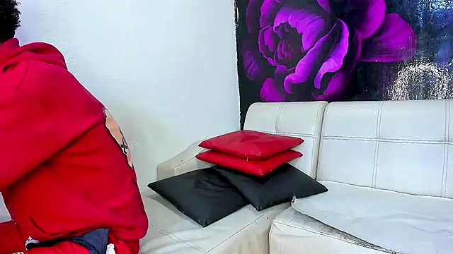 Snapshot of SecretsParty chatting on 03/07/25, 12:45 SecretsParty online show from 03/07/25, 12:45