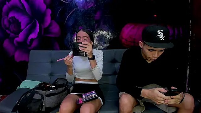 Snapshot of SecretsParty chatting on 09/28/25, 07:41 SecretsParty online show from 09/28/25, 07:41