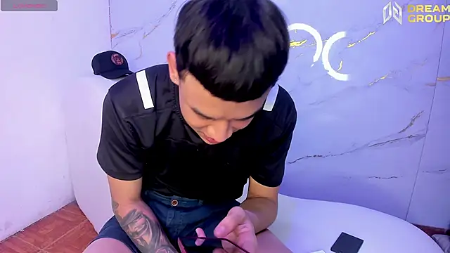 Snapshot of SecretsParty chatting on 11/08/25, 07:56 SecretsParty online show from 11/08/25, 07:56