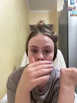 SophiaSweet  online show from 04/24/26, 07:16