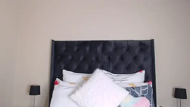 Sexynaughty Gal online show from 02/13/26, 11:56