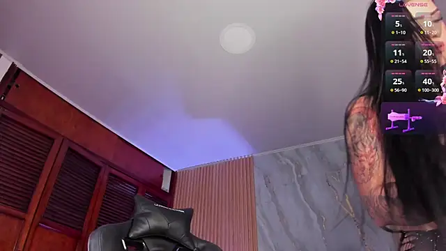 Snapshot of karol_green_ chatting on 01/18/25, 05:52 karol green online show from 01/18/25, 05:52