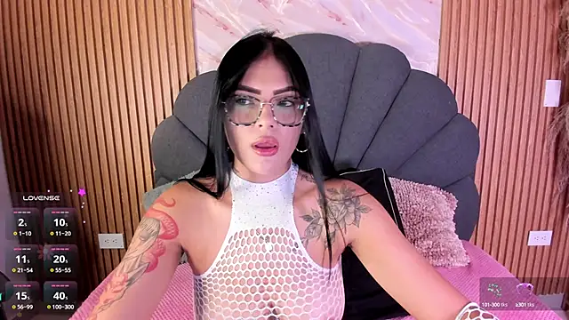 Snapshot of karol_green_ chatting on 09/25/25, 11:30 karol green online show from 09/25/25, 11:30