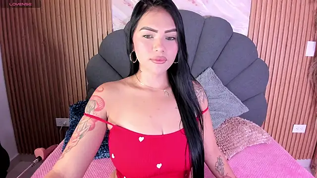 Snapshot of karol_green_ chatting on 09/27/25, 02:38 karol green online show from 09/27/25, 02:38