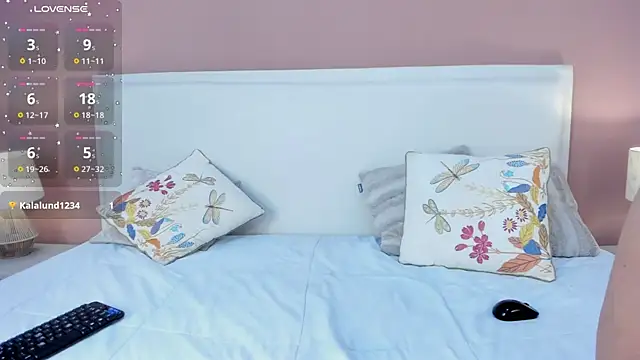 Snapshot of Skcarlet_beckett chatting on 10/13/25, 12:16 Skcarlet beckett online show from 10/13/25, 12:16