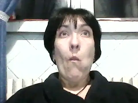 SunnyAmorre online show from 03/05/25, 10:32