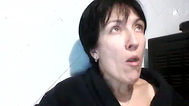 SunnyAmorre online show from 09/18/25, 08:22