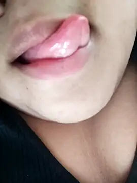 Srishtijain51 online show from 02/16/25, 05:26