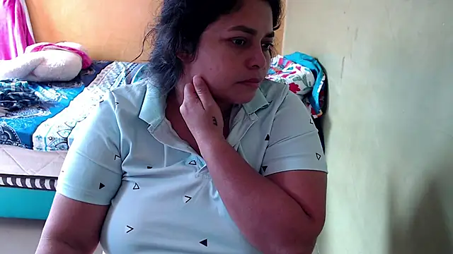 Snapshot of yulieth_bbw chatting on 01/06/26, 02:32 yulieth bbw online show from 01/06/26, 02:32