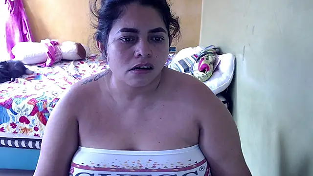 Snapshot of yulieth_bbw chatting on 01/07/26, 04:09 yulieth bbw online show from 01/07/26, 04:09
