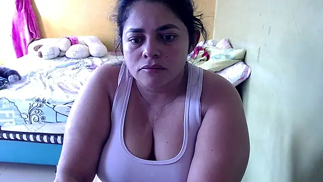 Snapshot of yulieth_bbw chatting on 01/09/26, 02:09 yulieth bbw online show from 01/09/26, 02:09