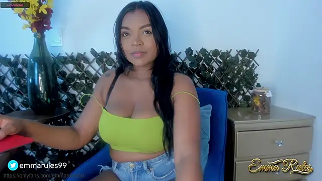 Snapshot of emma_rules99 chatting on 03/10/25, 07:07 emma rules99 online show from 03/10/25, 07:07