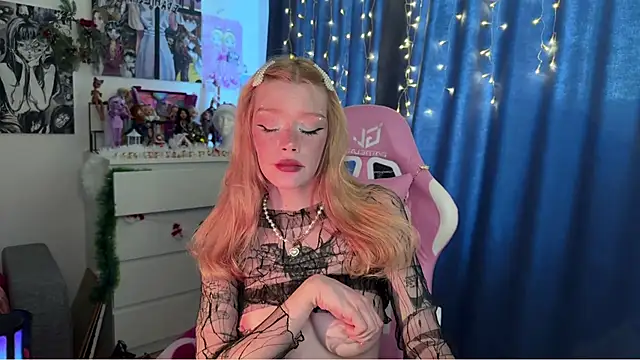 boobsybootie online show from 12/18/24, 10:30