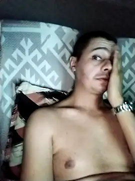 Snapshot of Iml22m chatting on 10/28/25, 09:17 Iml22m online show from 10/28/25, 09:17