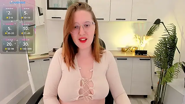 Charmy Gracy online show from 04/06/26, 11:11