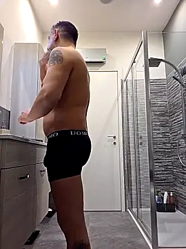 Snapshot of kekko-1982 chatting on 02/10/25, 08:42 kekko-1982 online show from 02/10/25, 08:42