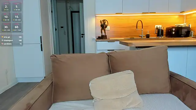 Snapshot of michaelbradleu chatting on 01/22/25, 11:01 michaelbradleu online show from 01/22/25, 11:01