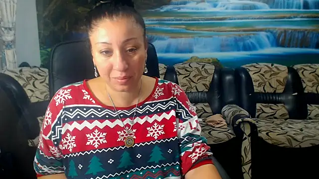 MoistMady online show from 10/01/25, 03:23