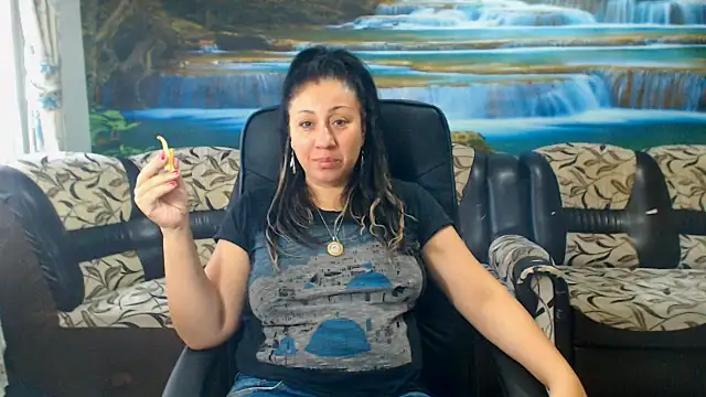 MoistMady online show from 10/23/25, 05:51