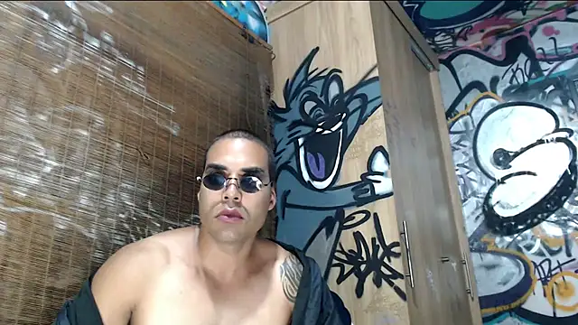 Justin Frank online show from 04/08/26, 01:05