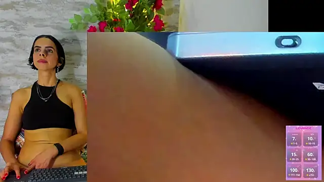 Amelia Myers online show from 12/04/25, 10:51