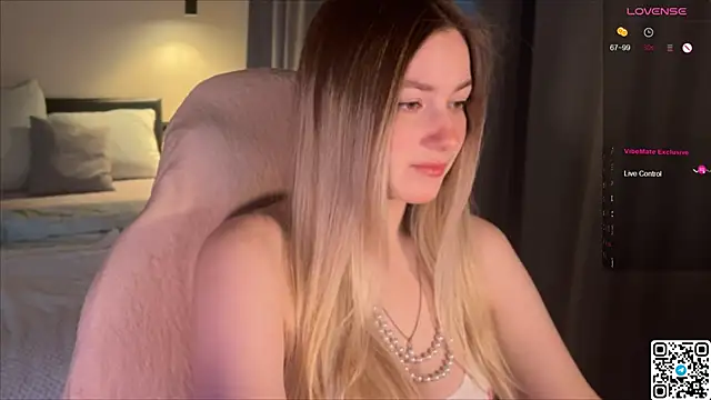 elinanortas online show from 11/25/25, 05:40