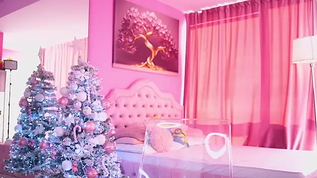 AshleySinn online show from 12/18/25, 10:10