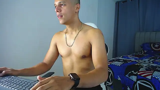 Snapshot of DavidAngell7 chatting on 12/26/24, 04:10 DavidAngell7 online show from 12/26/24, 04:10