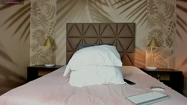 Scarleett 22 online show from 02/28/26, 08:10