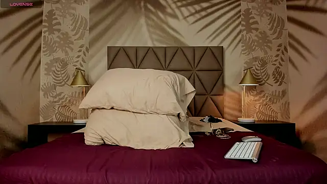 Scarleett 22 online show from 03/19/26, 08:02