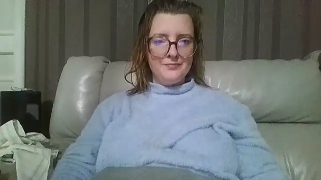 LiquidLeonie online show from 03/28/26, 04:56