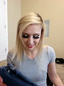 AmethystFoxx online show from 02/02/26, 09:35