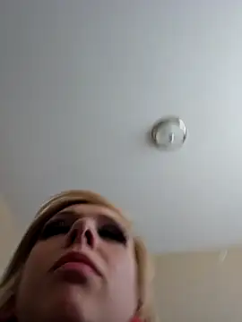 AmethystFoxx online show from 03/25/26, 06:47