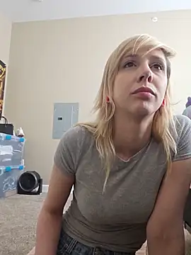AmethystFoxx online show from 06/05/26, 06:57