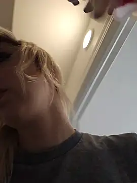 AmethystFoxx online show from 07/11/26, 03:15