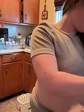 Mini And The Bear online show from 02/01/26, 09:46