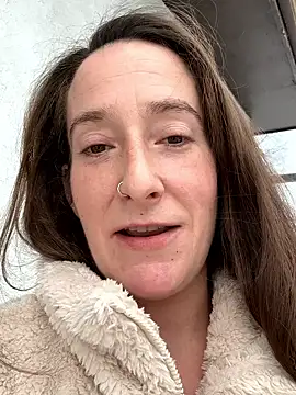 Mini And The Bear online show from 02/15/26, 09:55