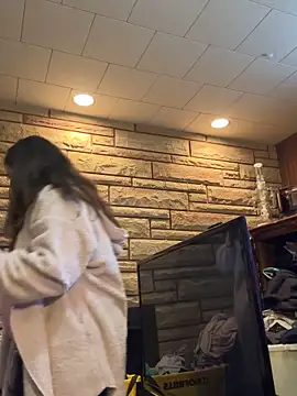 Mini And The Bear online show from 03/28/26, 06:07