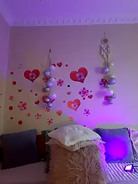 BellaBellaHot online show from 10/26/25, 11:16