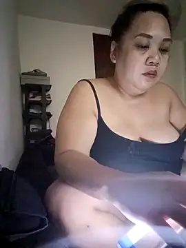 Snapshot of Sweet_asian_kylie chatting on 03/07/25, 08:11 Sweet asian kylie online show from 03/07/25, 08:11