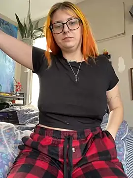 Snapshot of itsbabydashh chatting on 12/19/24, 03:52 itsbabydashh online show from 12/19/24, 03:52