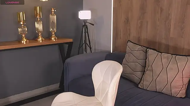 Snapshot of NaomiSainz chatting on 11/15/25, 11:29 NaomiSainz online show from 11/15/25, 11:29