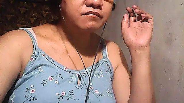 sweetsosie18 online show from 02/08/26, 11:52