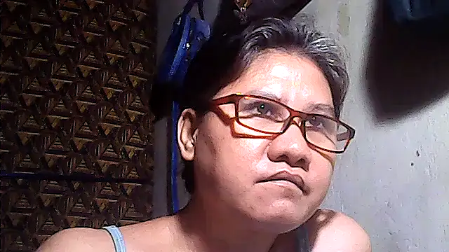 Snapshot of sweetsosie18 chatting on 04/20/26, 06:31 sweetsosie18 online show from 04/20/26, 06:31