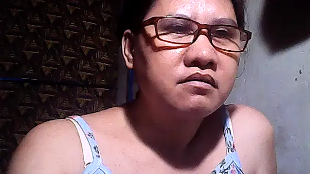 Snapshot of sweetsosie18 chatting on 04/22/26, 12:39 sweetsosie18 online show from 04/22/26, 12:39